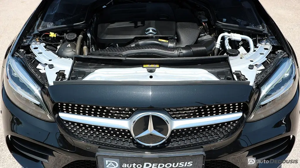 Mercedes C200 COUPE HYBRID AMG LINE