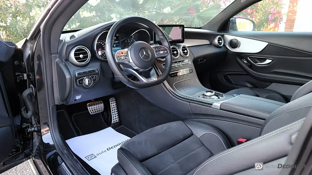 Mercedes C200 COUPE HYBRID AMG LINE