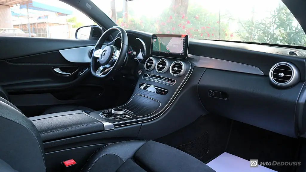 Mercedes C200 COUPE HYBRID AMG LINE