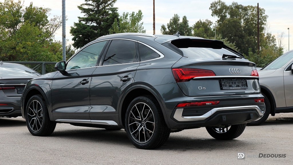 Audi Q5 2023 Sportback Quattro| 40tdi | S-Line