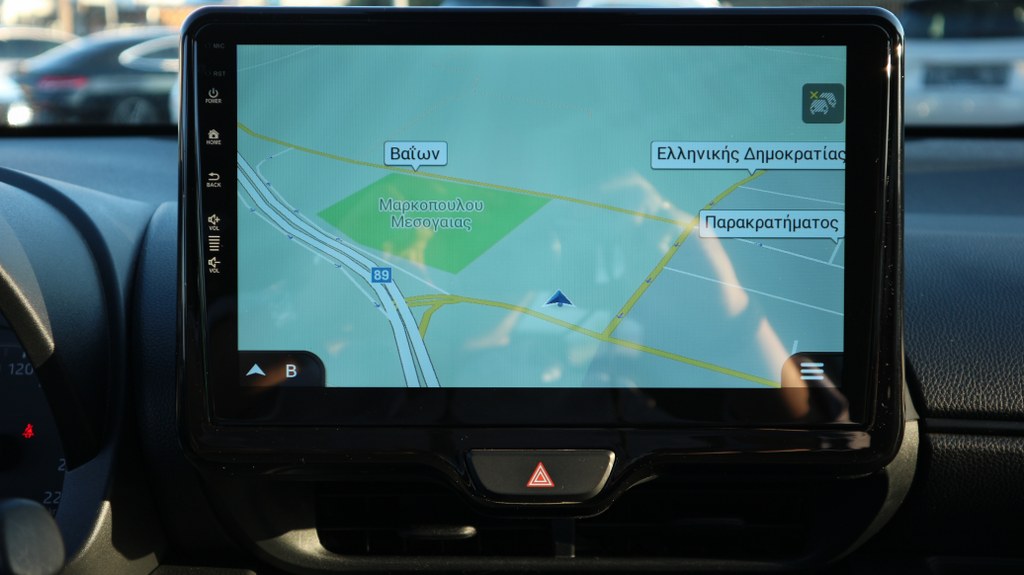 Toyota Yaris Hybrid  | Business