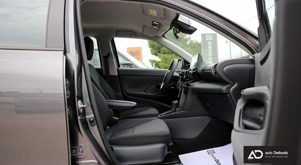 Toyota Yaris Cross Hybrid | Active Steel