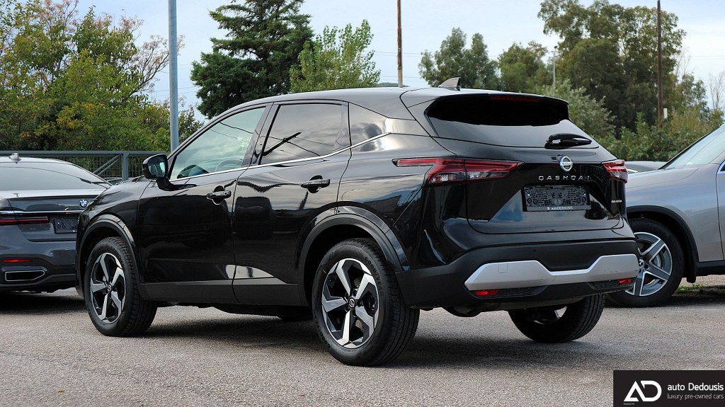 Nissan Qashqai N-Connecta | Hybrid | Navi | Camera