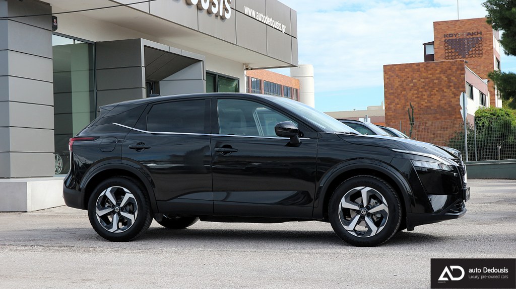 Nissan Qashqai N-Connecta | Hybrid | Navi | Camera