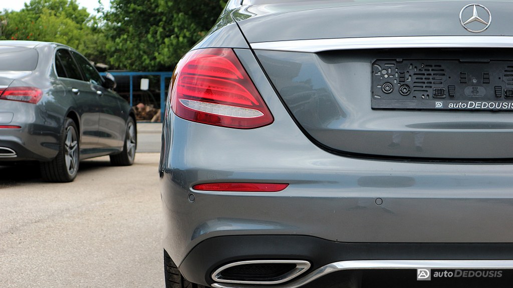 Mercedes E220d AMG Packet | Panorama | Led