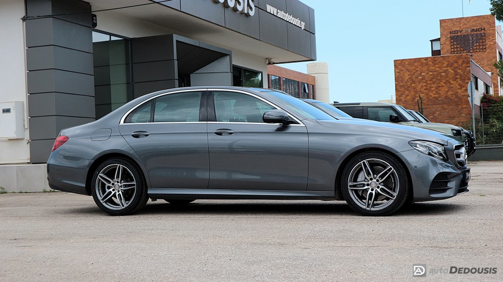 Mercedes E220d AMG Packet | Panorama | Led