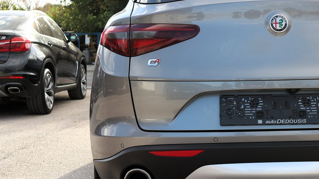 Alfa Romeo Stelvio Q4