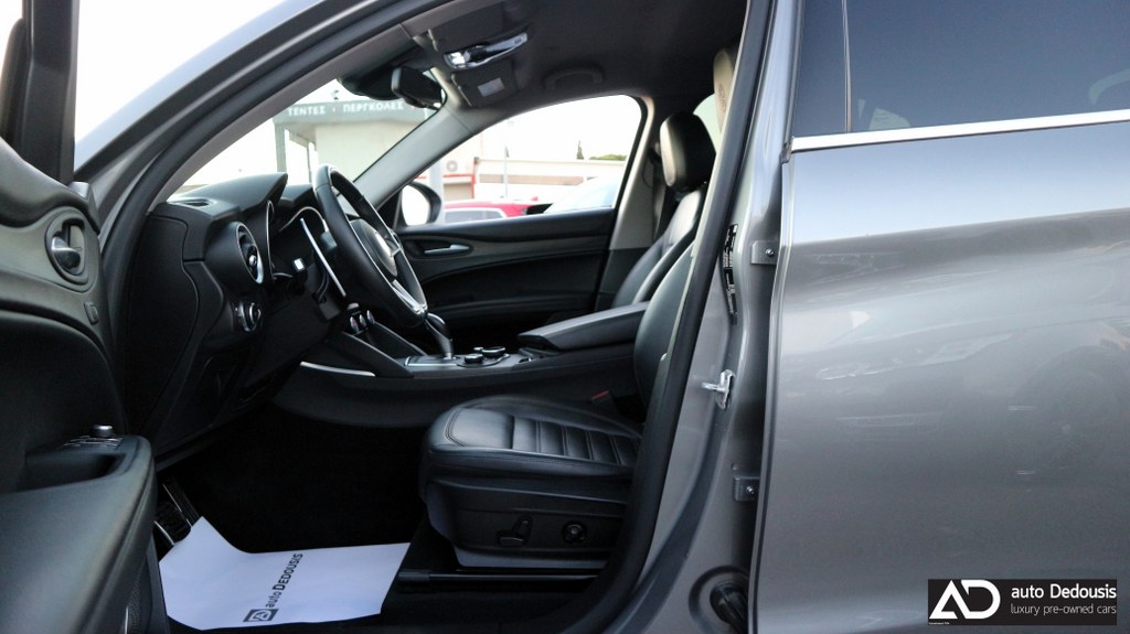 Alfa Romeo Stelvio Q4