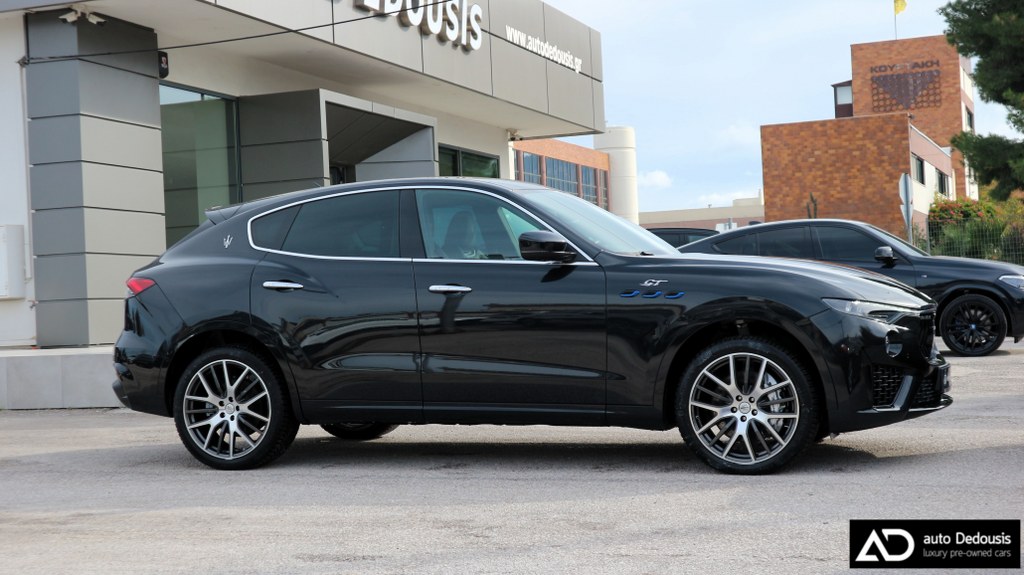 Maserati Levante GT Hybrid | Panorama | Soft Close