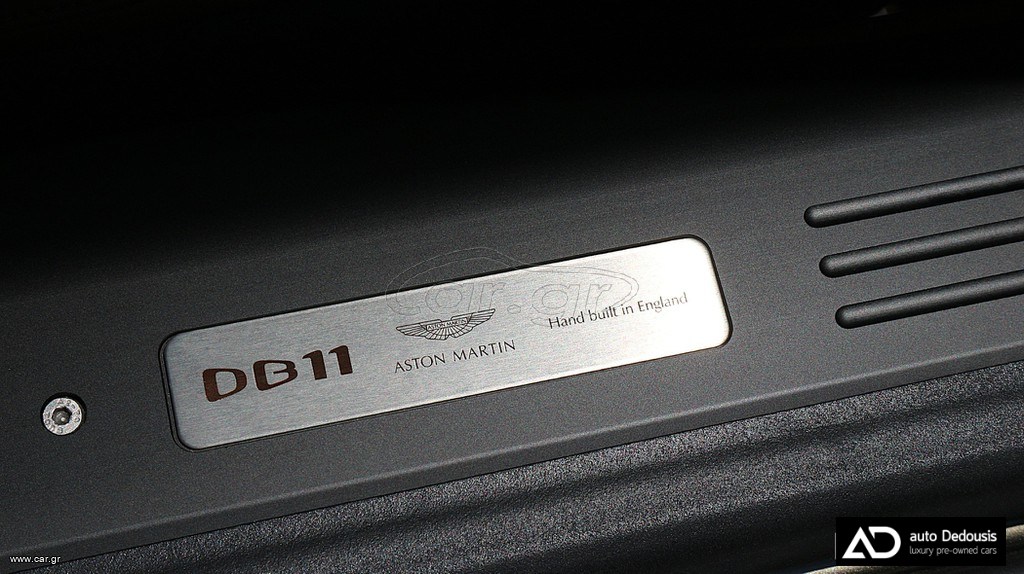 Aston Martin DB11 Coupe V8