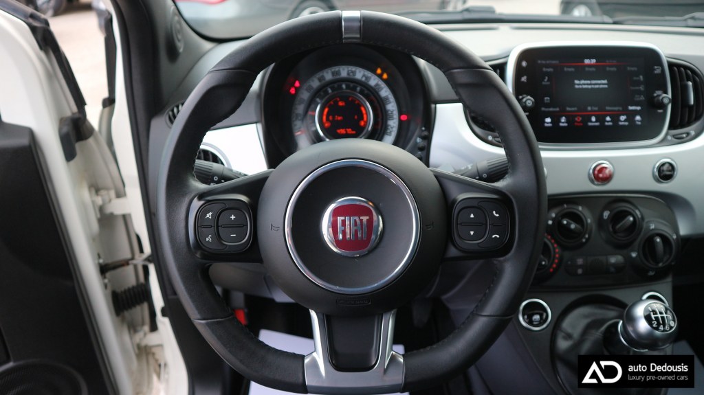 Fiat 500 Hybrid | Connect