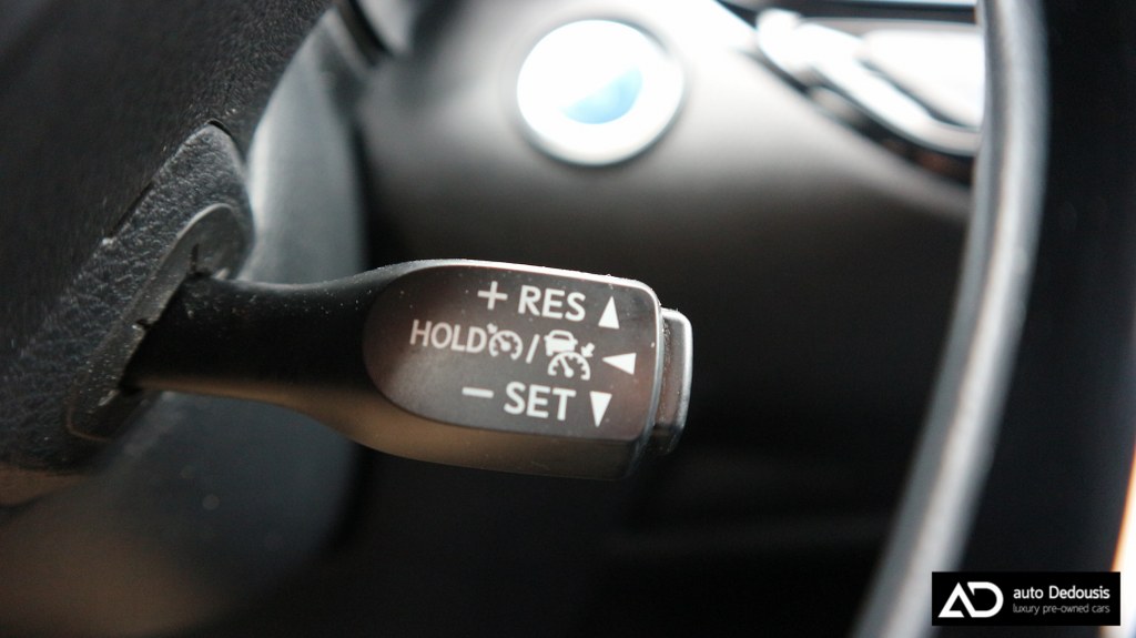 Toyota C-HR Hybrid | C-Lub | Bi-Tone