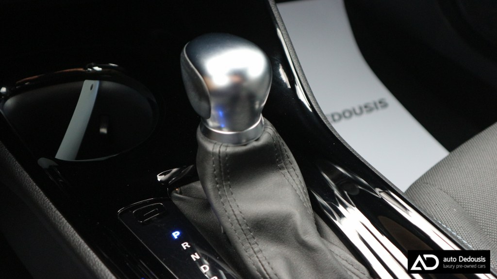 Toyota C-HR Hybrid | C-Lub | Bi-Tone