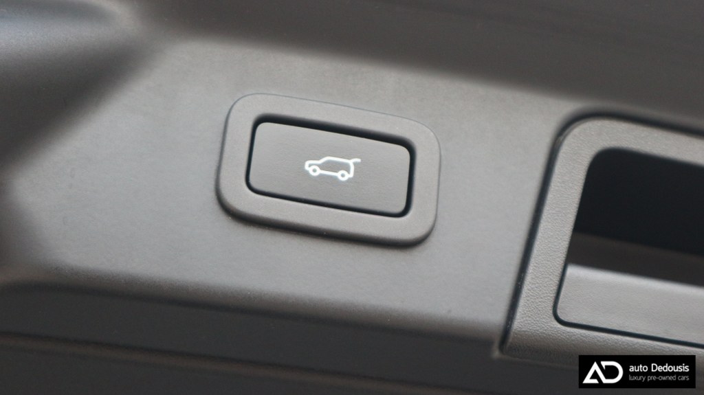 Land Rover Range Rover Velar D240 | R- Dynamic SE | Panorama