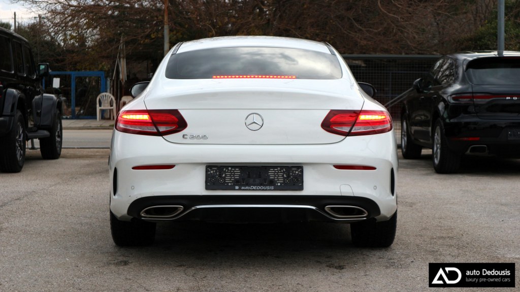 Mercedes C200 Amg Packet | Panorama | Eq Boost