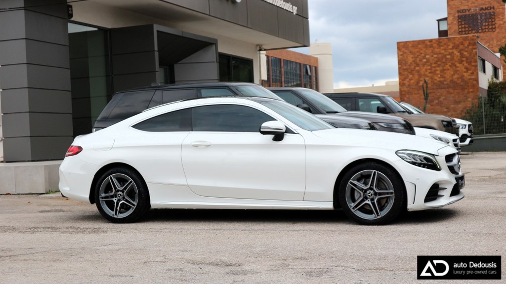 Mercedes C200 Amg Packet | Panorama | Eq Boost