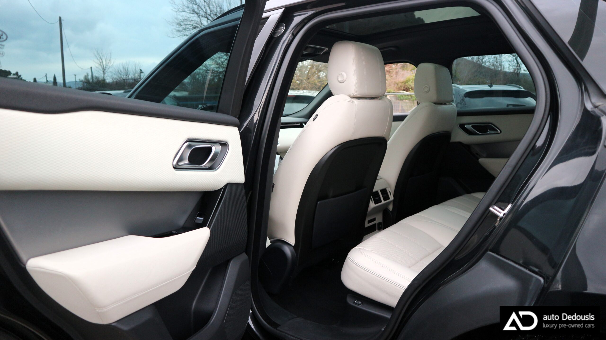 Land Rover Range Rover Velar D240 | R- Dynamic SE | Panorama