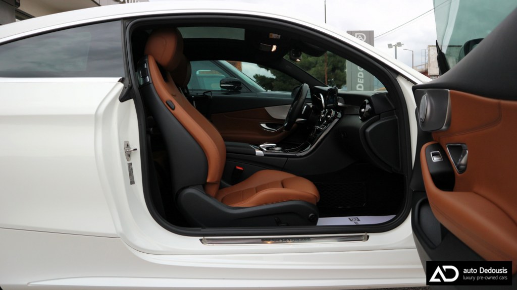 Mercedes C200 Amg Packet | Panorama | Eq Boost