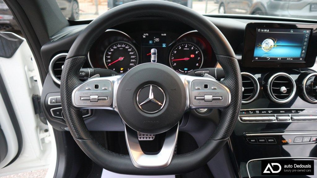 Mercedes C200 Amg Packet | Panorama | Eq Boost