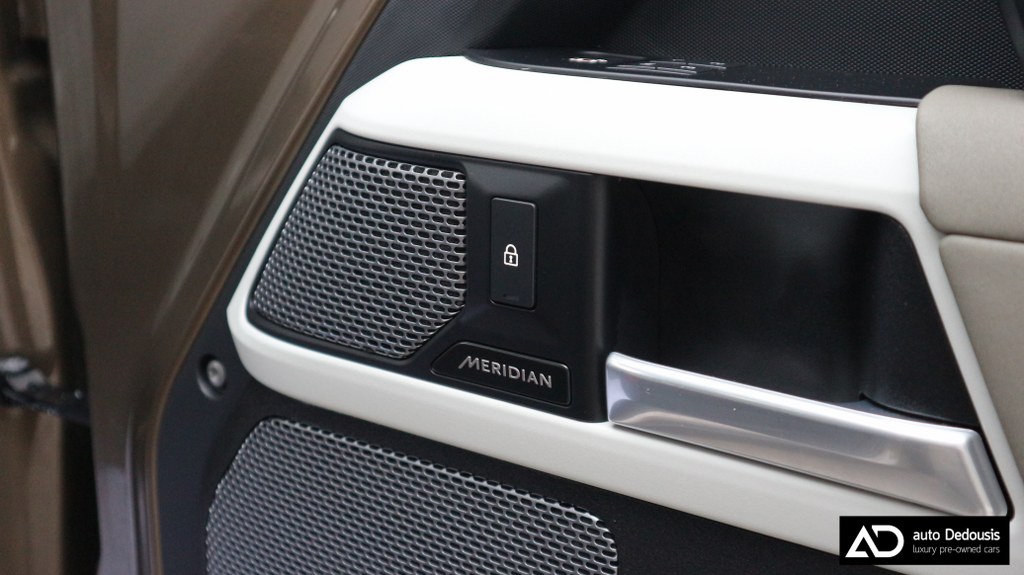 Land Rover Defender P400e | Panorama | SE Edition