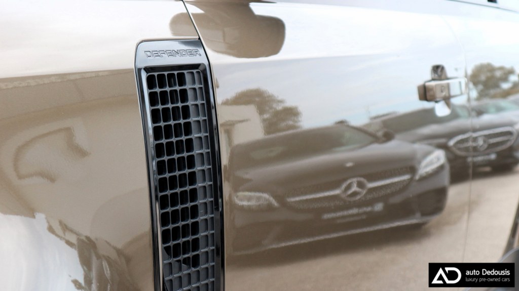 Land Rover Defender P400e | Panorama | SE Edition