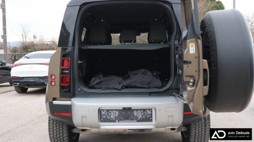 Land Rover Defender P400e | Panorama | SE Edition