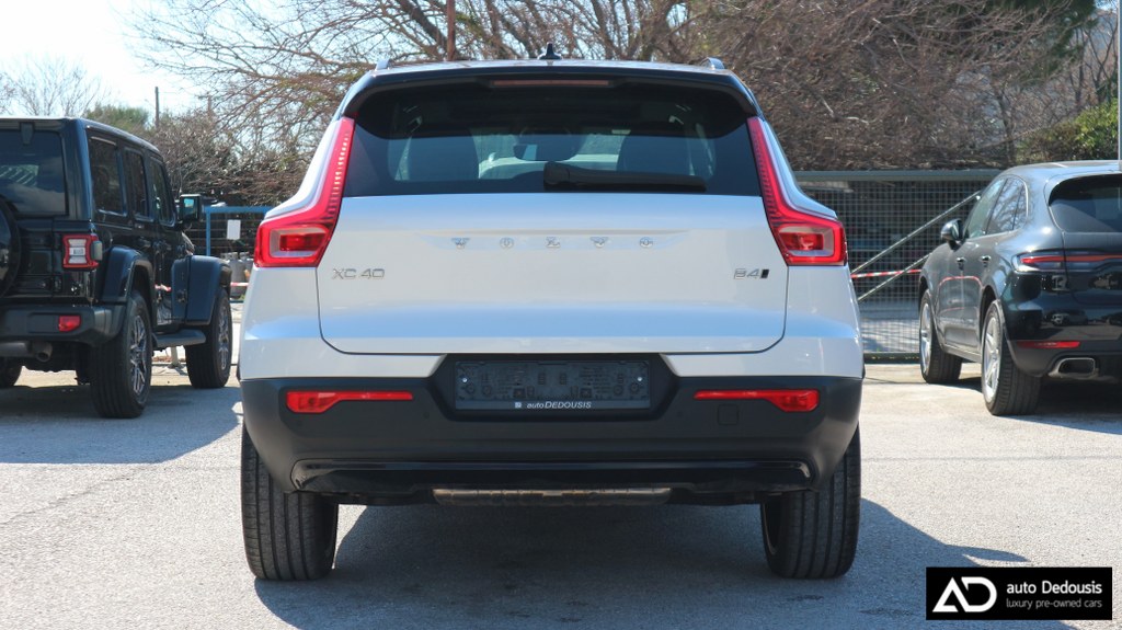 Volvo XC40 AWD | R-Design | Panorama | Harman Kardon