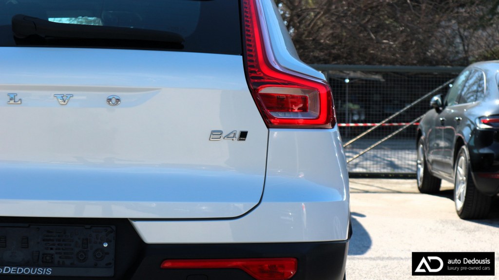 Volvo XC40 AWD | R-Design | Panorama | Harman Kardon