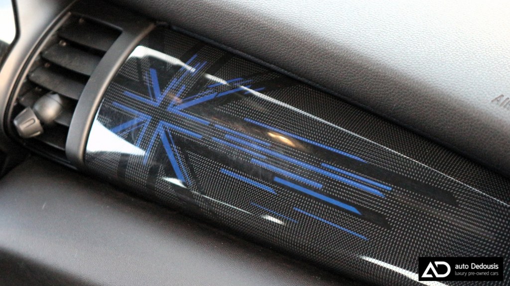 Mini Cooper 2019 Pepper White | Steptronic