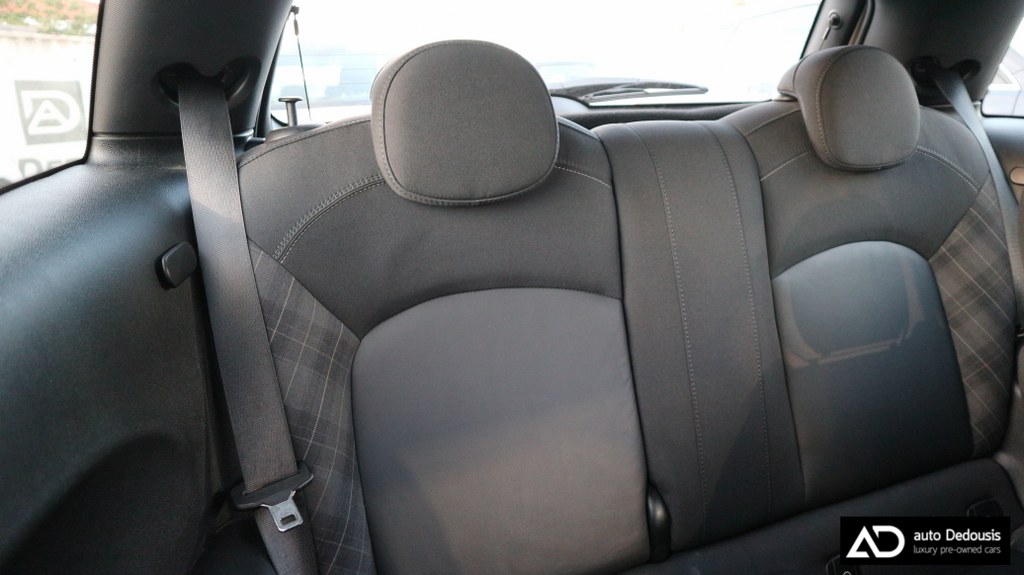 Mini Cooper 2019 Pepper White | Steptronic