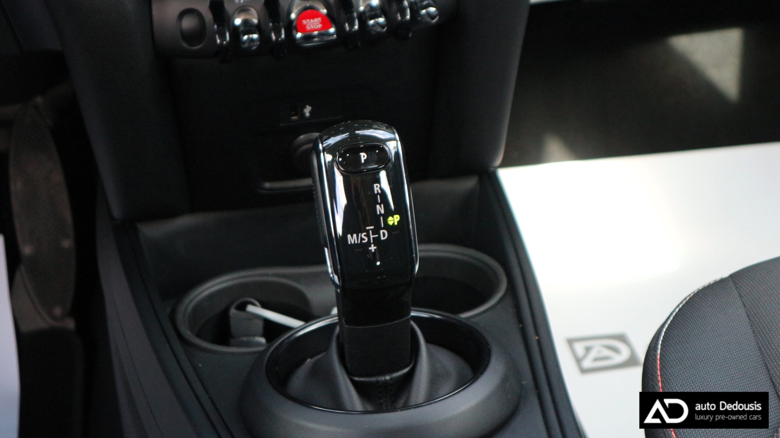 Mini Countryman British Green | Steptronic | Digital Display