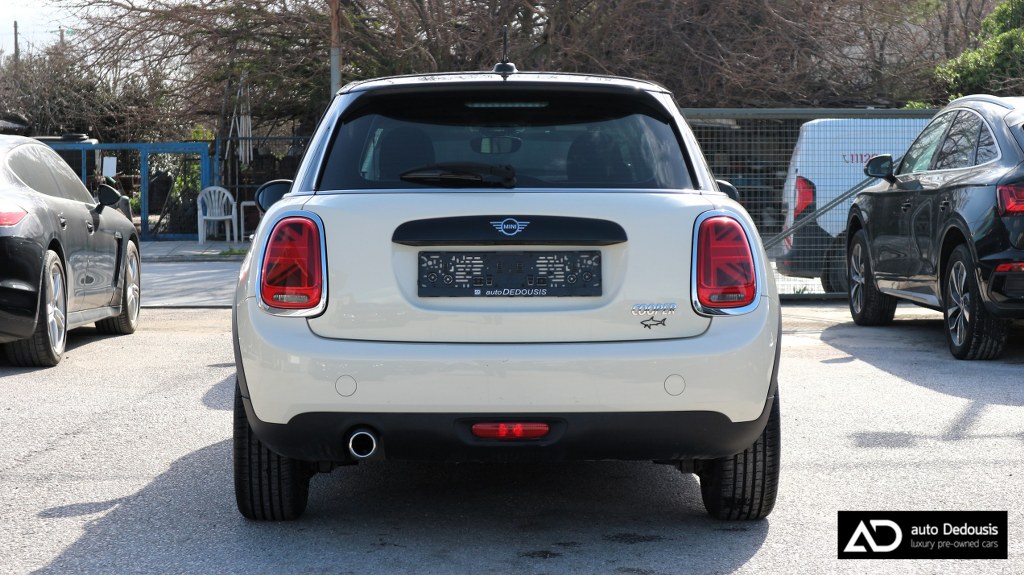 Mini Cooper Steptronic | Pepper | Digital