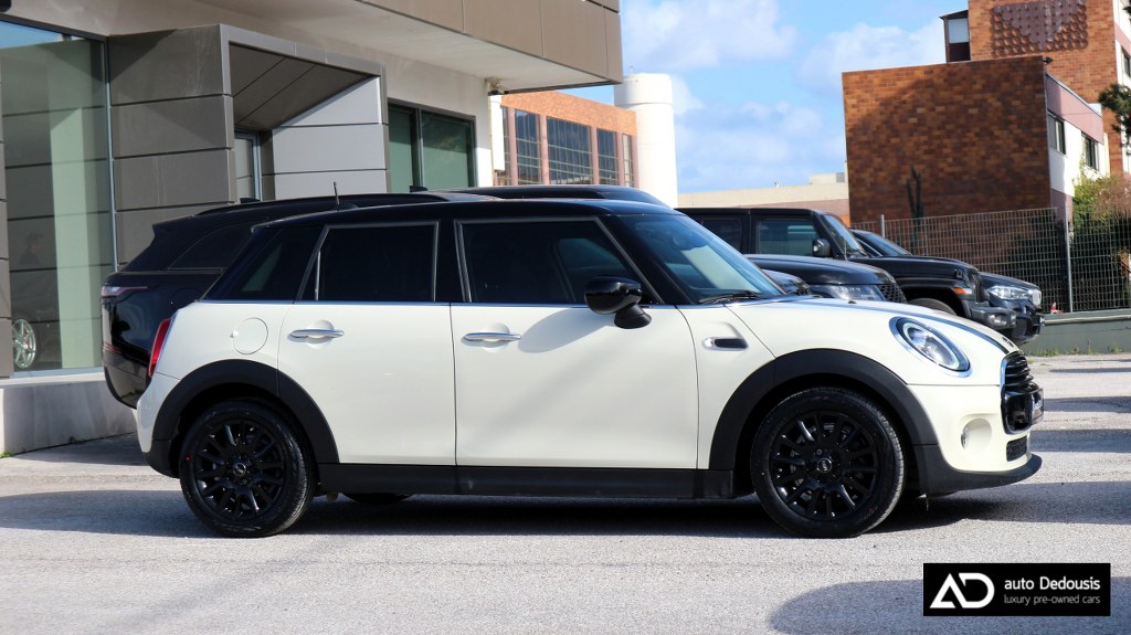 Mini Cooper Steptronic | Pepper | Digital