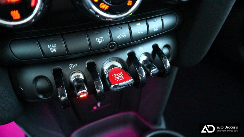 Mini Cooper Steptronic | Pepper | Digital