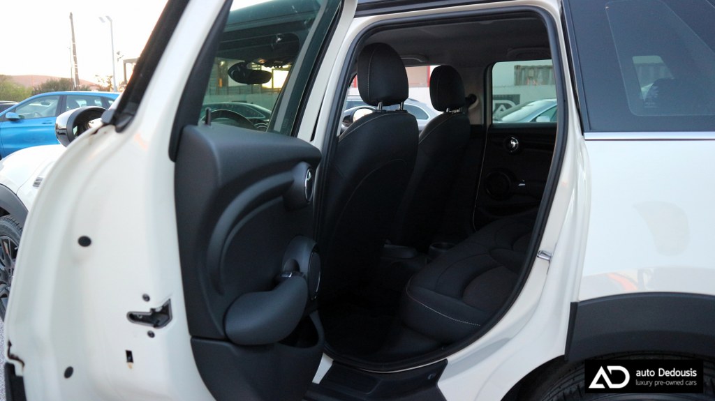 Mini Cooper Steptronic | Pepper | Digital