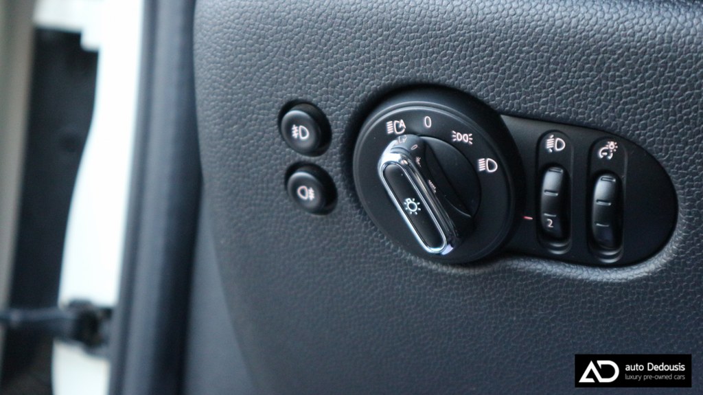 Mini Cooper Steptronic | Pepper | Digital