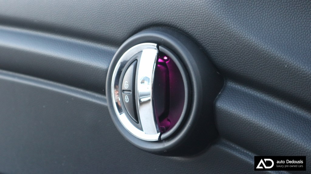 Mini Cooper Steptronic | Pepper | Digital