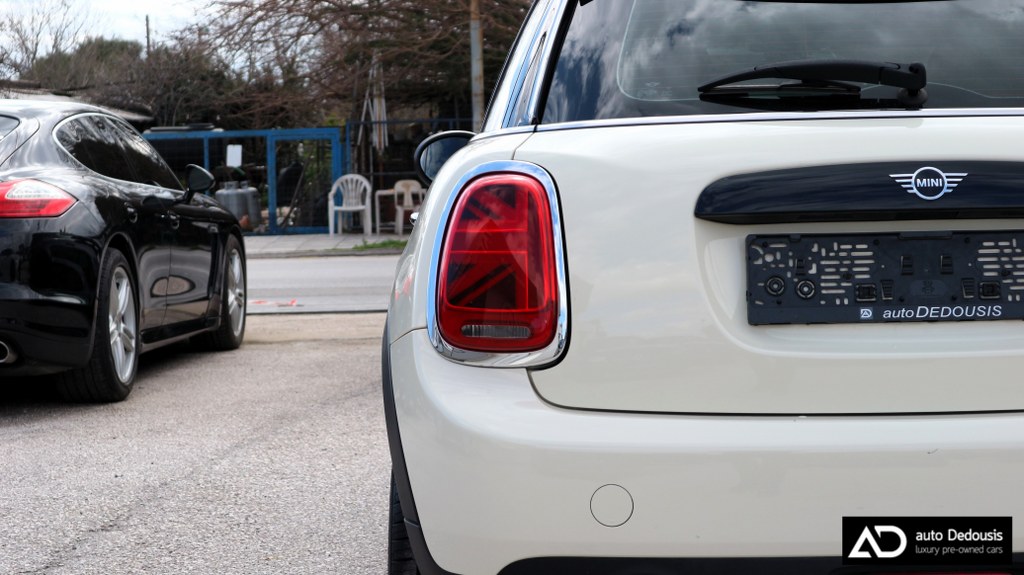 Mini Cooper Steptronic | Pepper | Digital