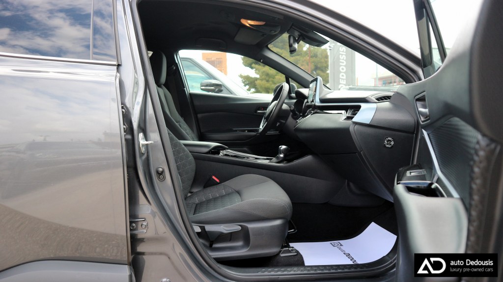 Toyota C-HR Hybrid | C-lub