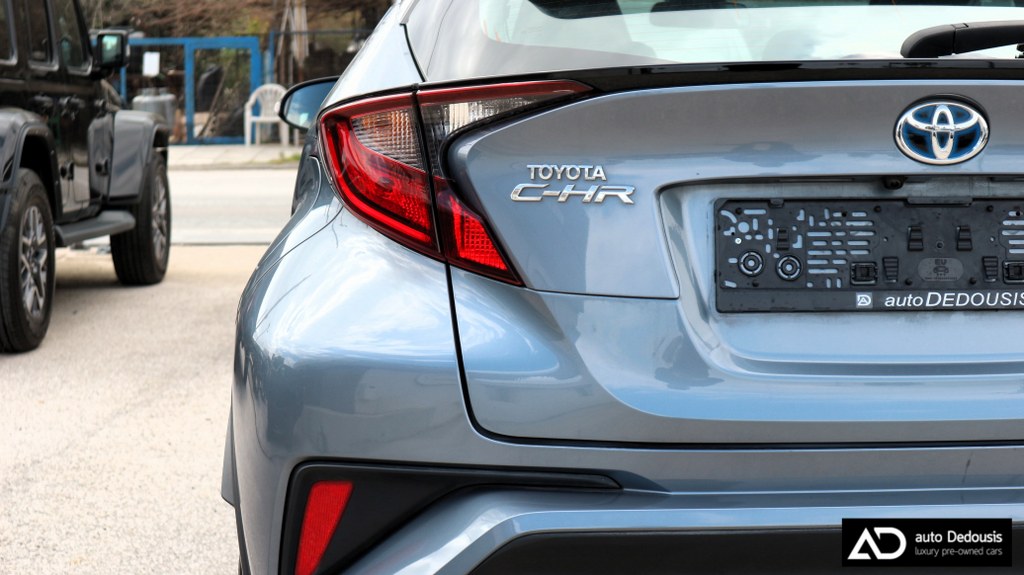 Toyota C-HR Hybrid | Business