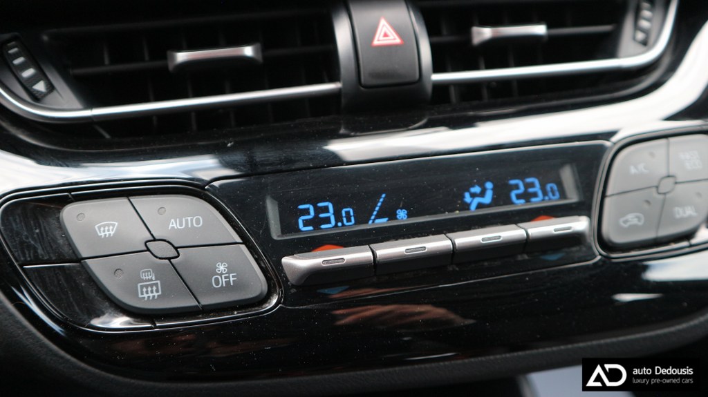 Toyota C-HR Hybrid | Business