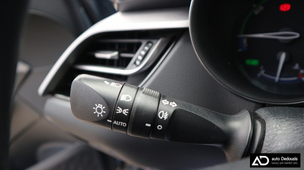 Toyota C-HR Hybrid | Business