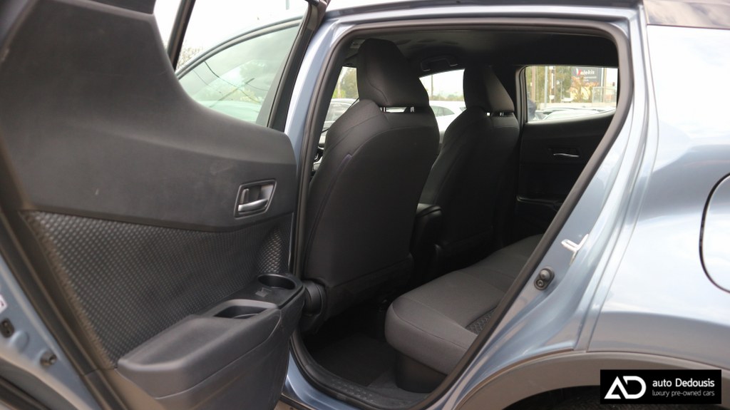 Toyota C-HR Hybrid | Business