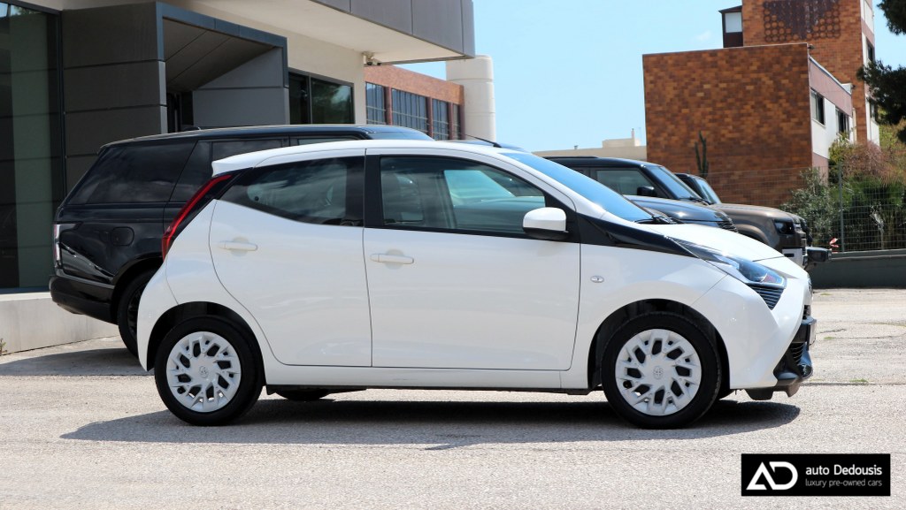 Toyota Aygo X-Play | Aυτόματο