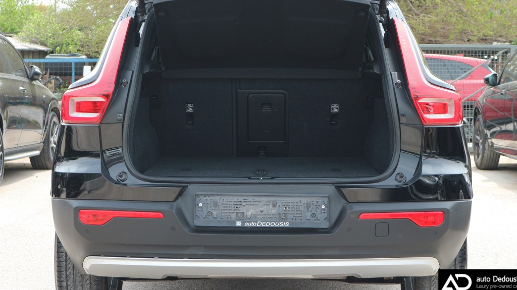 Volvo XC40 T3 | Momentum | Geartronic | Navi | Led