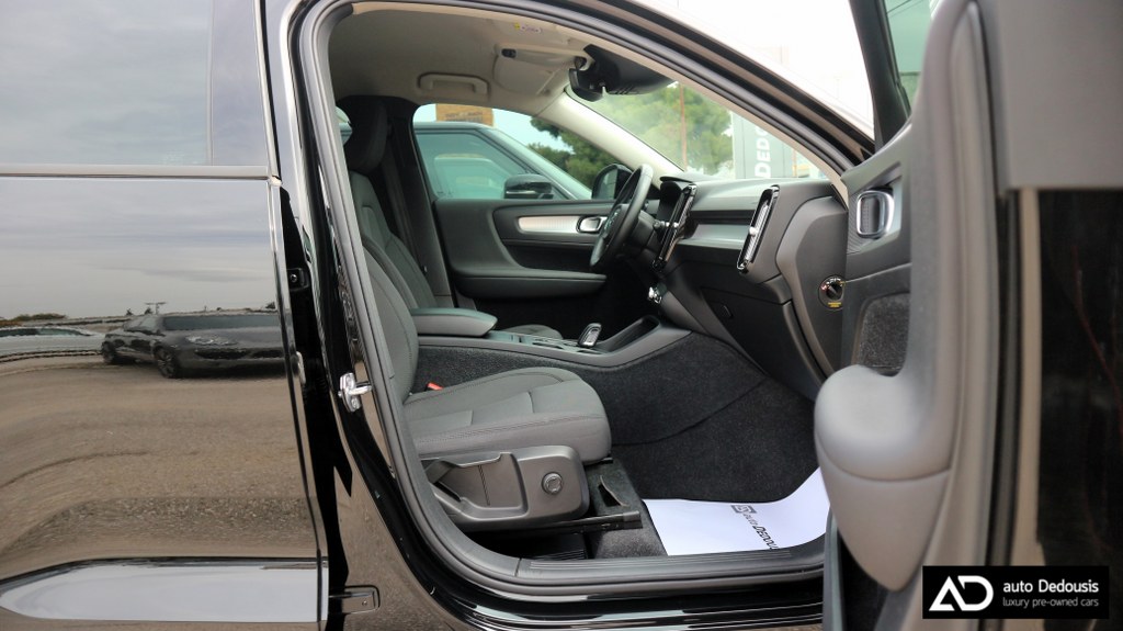 Volvo XC40 T3 | Momentum | Geartronic | Navi | Led