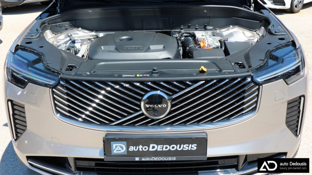 Volvo XC90 T8 | Panorama | Head Up | Harman Kardon