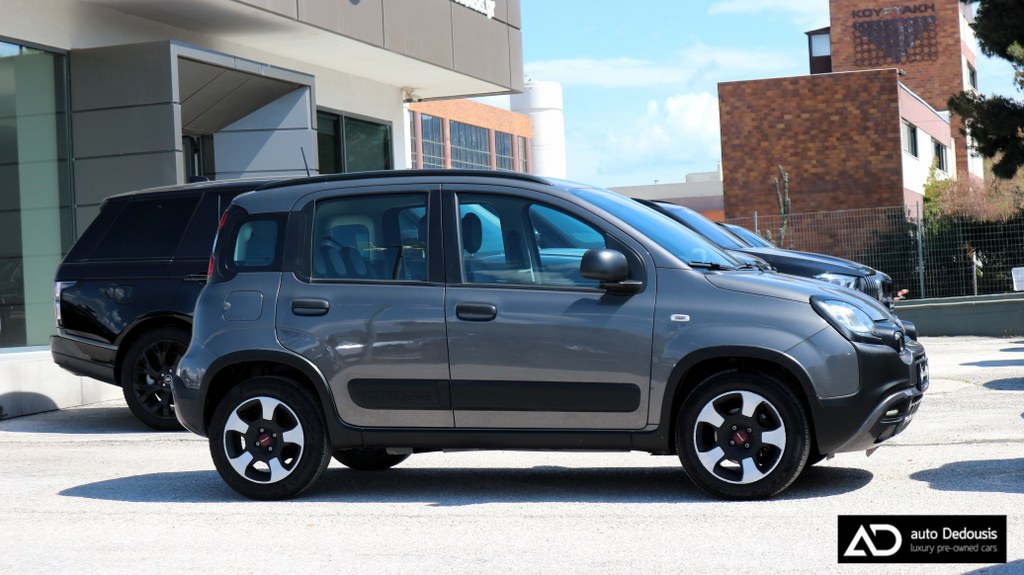 Fiat Panda Hybrid | City Cross