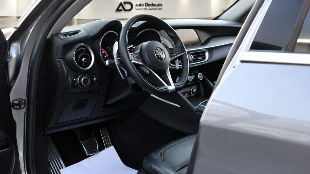 Alfa Romeo Stelvio Q4