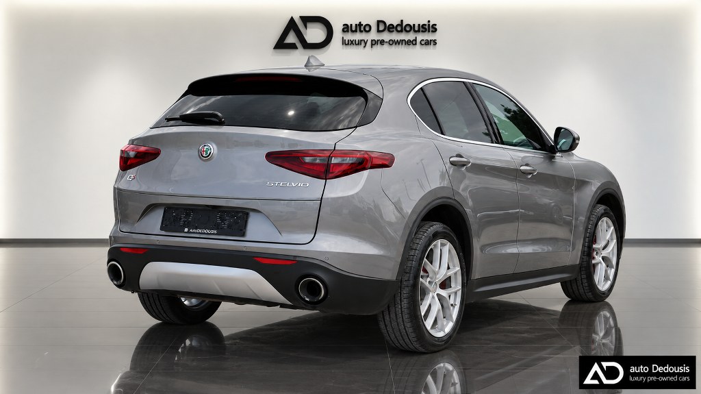 Alfa Romeo Stelvio Q4